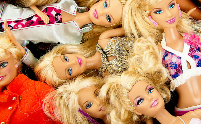 hjælper mikroskopisk Bemyndigelse Stock Spotlight: Barbie movie offers 'major tailwind' to Mattel as  traditional business struggles